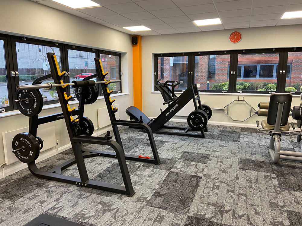 Free Weights Gym in Hook, Hampshire – Diverse Fitness